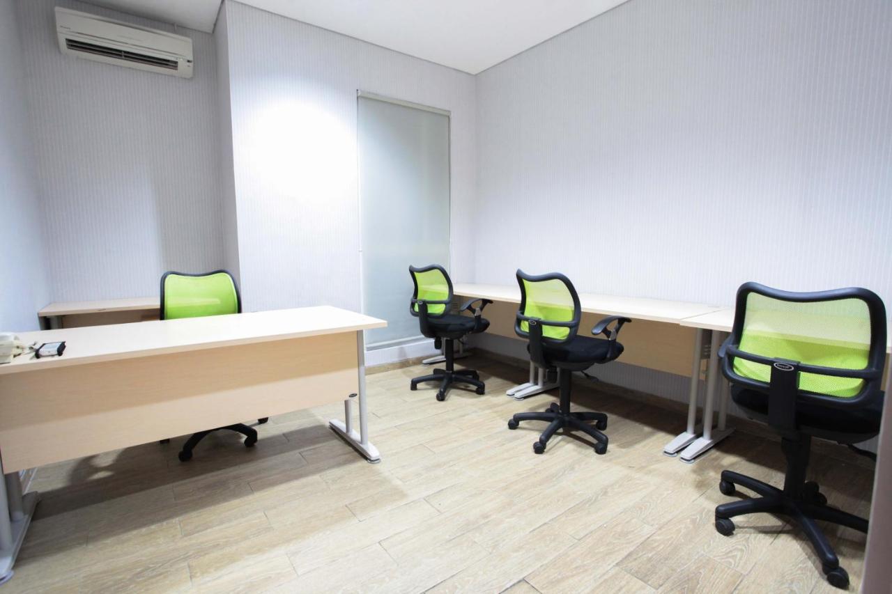 Legreen Suite Kuningan Jakarta Exteriör bild