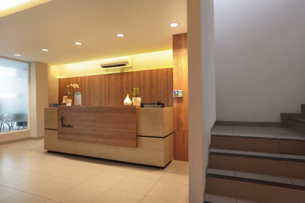 Legreen Suite Kuningan Jakarta Exteriör bild